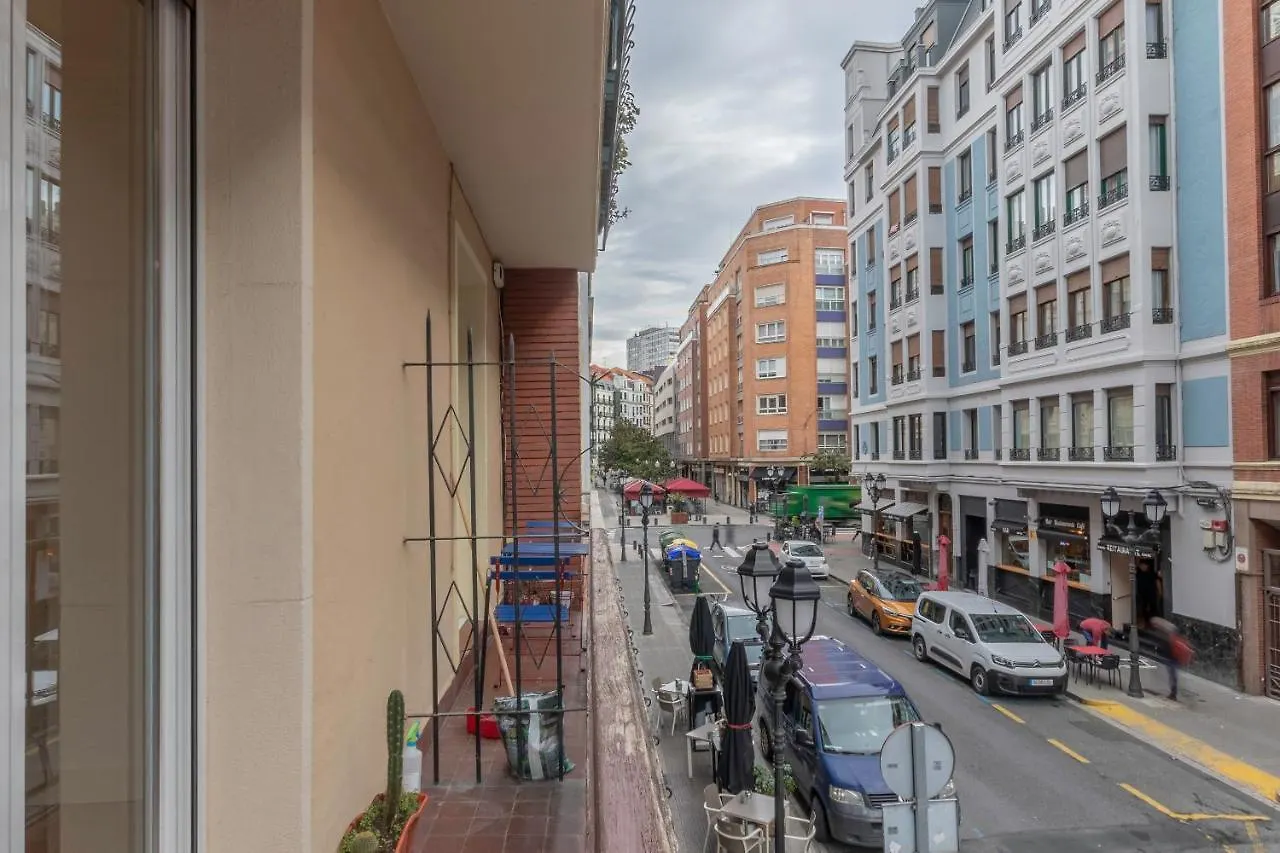Espacioso Y Acogedor Junto Centro Azkuna Bilbao Spanje